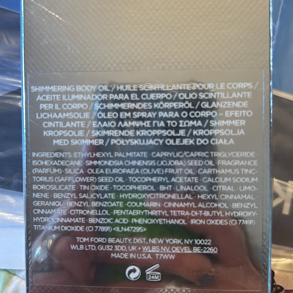 Tom Ford Soleil Neige shimmering body oil - Picture 4 of 4